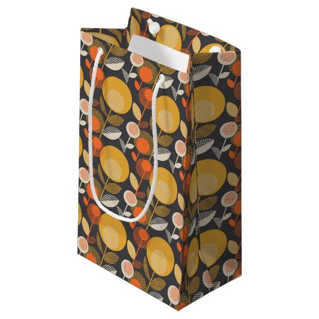 Classic Retro Floral Pattern Small Gift Bag (Front Angled)