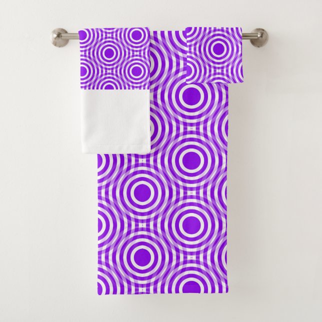 Classic Styles Scrollwork Bath Towel Set (Insitu)
