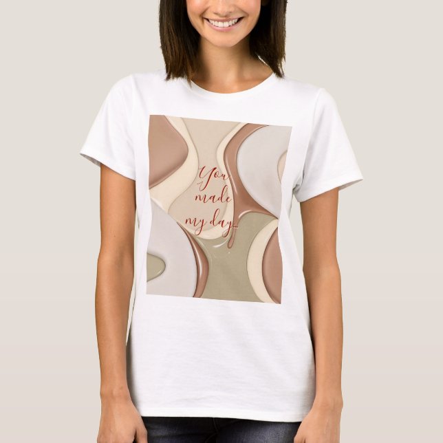 Classic t-shirt in stylish abstract graphic (Front)