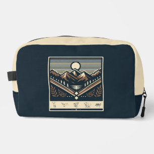 Classic/vintage outdoors/wilderness dopp kit