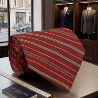 Classic Vintage Red Burgundy Gold Striped Pattern Tie