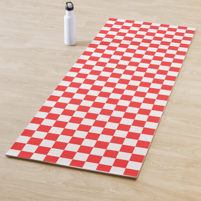Classic visual red checkerboard  yoga mat (In Situ)