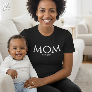 Classic White Caps Mom Established T-Shirt