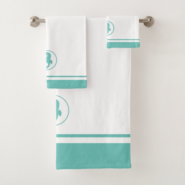 Classy Coastal Teal Seahorse Bath Towel Set (Insitu)