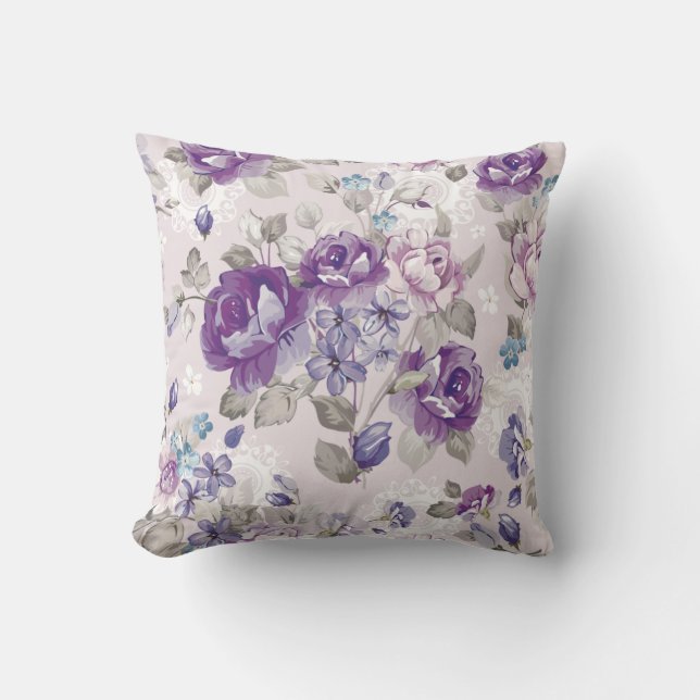 Classy Floral Pattern Throw Pillow (Front)