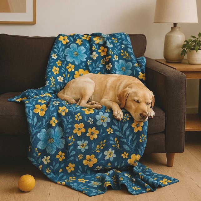 Classy Shabby Chic French Floral Art Pattern Duvet Fleece Blanket (Creator Uploaded)