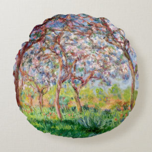 Claude Monet   Printemps a Giverny, 1903 Round Pillow