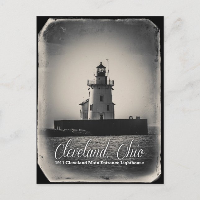 Cleveland, Ohio - 1911 Main Entrance Lighthouse Postcard (Front)