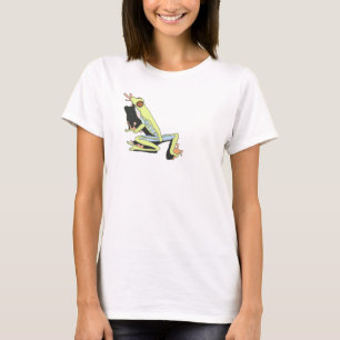 Climbing Tree Frog  T-Shirt