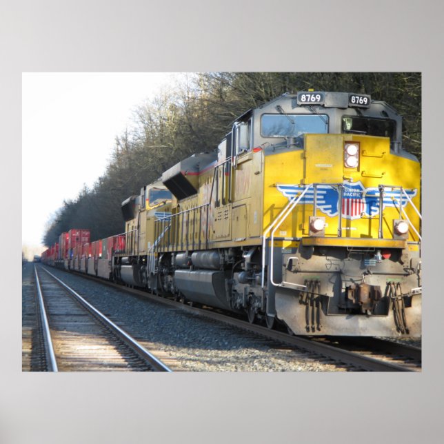 close train poster (Front)