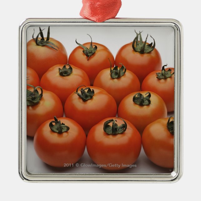 Close-up of tomatoes metal ornament (Front)