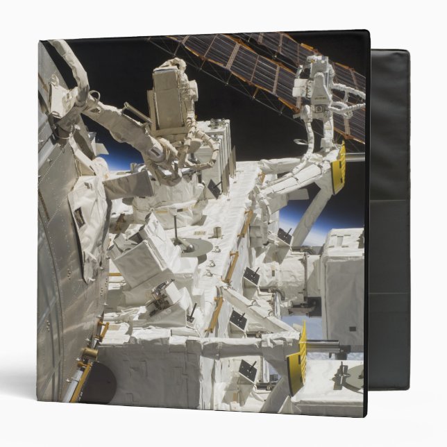 Close-up view of components binder (Front/Inside)