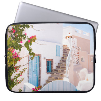 CLOSED BLUE GATE LAPTOP SLEEVE