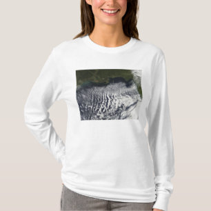 Cloud streets are visible T-Shirt
