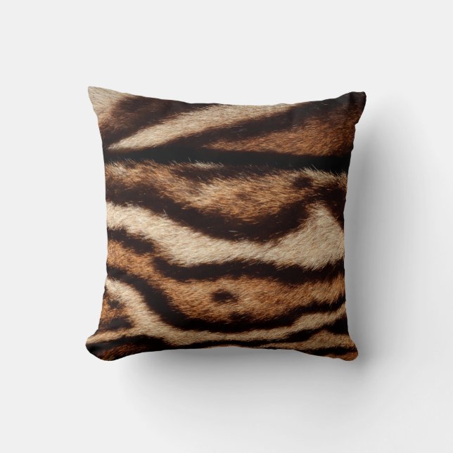 clouded leopard fur throw pillow (Front)