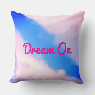 Clouds Apart - Bleu avec Coussin de nuages Pinkish