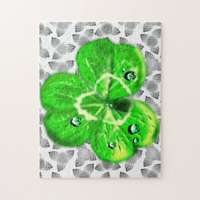 Clover Jigsaw Puzzle Dew Drops (Vertical)
