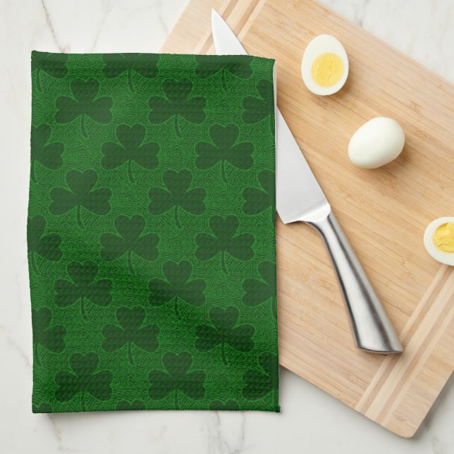Clover Pattern Kitchen Towel (Quarter Fold)