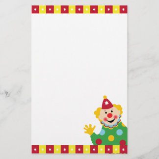 Clown de cirque avec la papeterie d'étoiles