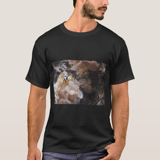 clown fish T-Shirt (Front)