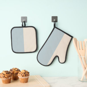 Coastal Calm Blue & White Oven Mitt & Pot Holder  Set