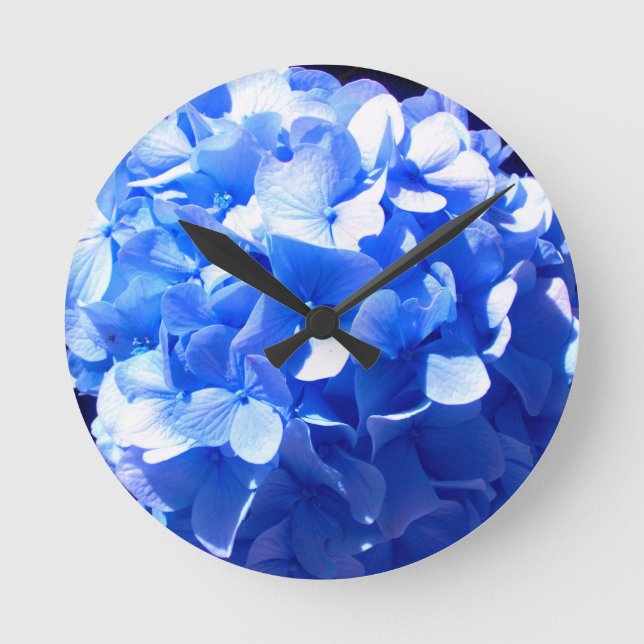 Cobalt blue floral elegant blue hydrangeas  round clock (Front)