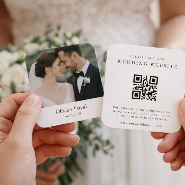 Code QR d'Annonce de Site Web de Mariage Minimalis (Wedding website QR card with couple photo for elegant invitation suites)