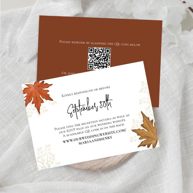 Code RSVP QR Elégant Feuille mariage de automne (Elegant Fall Leaves Watercolor enclosure card.)