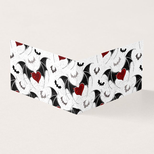 Cœur d'Halloween avec ailes de chauve-souris noire (Outside)