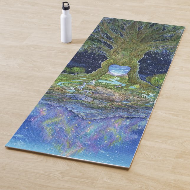 Coeur du tapis de yoga d'arbre (En situation)