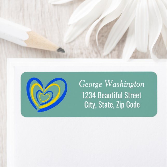 Coeur jaune bleu L'Ukraine a initié la paix contre (En situation)