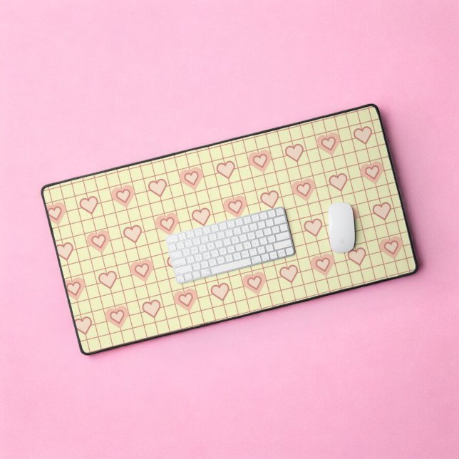 Coeur rose À damiers Motif Saint Valentin (Pink Heart Checkered Pattern Valentine's Day Desk Mat)