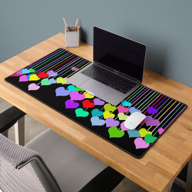 Coeurs arc-en-ciel sur noir (Bureau 2)