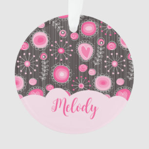 Coeurs gris rose blanc et nom fleuri