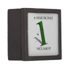 Un Trou Dans Une Balle De Golf