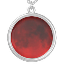 Collier de lune rouge sang