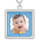 Photo rayée de bébé de boutique de bleus layette