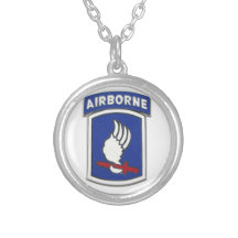 Collier plaqué d'argent avec 173d de Pendent aérop