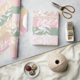 Color Block Watercolor Wreath Pattern Wrapping Paper