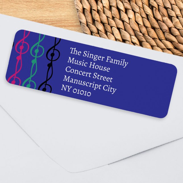 Coloré Treble Clef Motif Cute Music Thème (A personalized address label with a musical theme, with colorful treble clefs on a blue background)