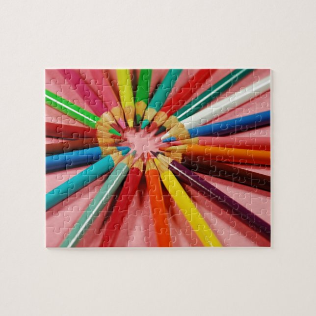 Colorful pencil crayons in a circle jigsaw puzzle (Horizontal)