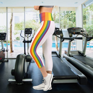 Colorful Rainbow Striped Pattern Capri Leggings