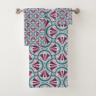 Colourful art deco pattern. bath towel set