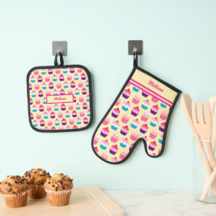 Colourful Cupcakes Oven Mitt & Pot Holder Set