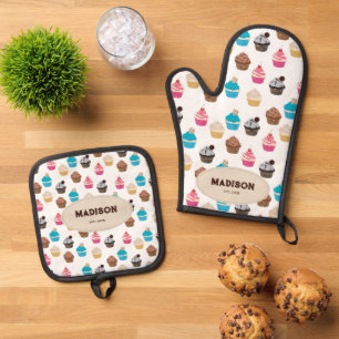 Colourful Cute Cupcakes Pattern Monogram Oven Mitt & Pot Holder Set