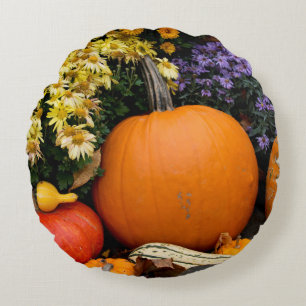 Colourful fall decorative pumpkin display round pillow