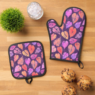 Colourful Fall Leaves On Purple Pattern Oven Mitt & Pot Holder Set