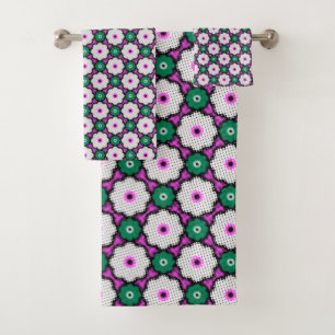 Colourful halftone flowers - pink and green bath towel set