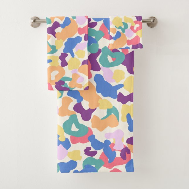 Colourful Leopard Pattern Bath Towel Set (Insitu)