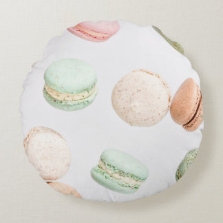 Colourful Macarons: Sweet Falling Pattern. Round Pillow